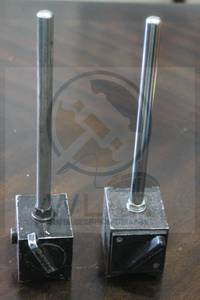 lot 95 image: TOTAL OF 2 MAGNETIC BASE INDICATOR HOLDERS&nbsp