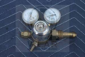 lot 48 image: ARGON DUAL REGULATORS&nbsp UNIWELD CEFG14-6&nbsp