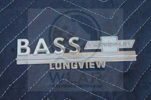 lot 53 image: VINTAGE BASS CHEVROLET LONGVIEW HOOD SIDE EMBLEM 1949 - 1952 CHEVY TRUCK&nbsp
