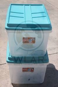 lot 125 image: TOTAL OF 2 HEFTY HI-RISE CLEAR 72QT LIDDED STORAGE SOLUTIONS TOTES&nbsp