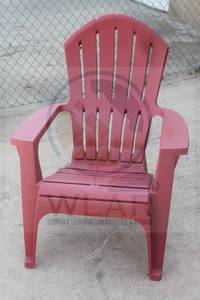 lot 136 image: HIGH QUALITY COMFORT RESIN ADIRONDACK CHAIR&nbsp