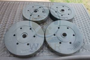 lot 191 image: TOTAL OF 4 BLACK VINYL WEIGHT PLATES , 2- 10LBS &amp 2- 15LBS&nbsp