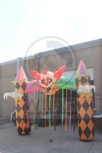 lot 221 image: VERY LARGE HALLOWEEN CLOWN&nbsp FUNHOUSE INFLATABLE ARCHWAY BLOW UP  SEE PICS&nbsp