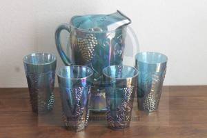 lot 49 image: TOTAL OF 5PC VINTAGE INDIANA GLASS  HARVEST GRAPE BLUE IRIDESCENT CARNIVAL GLASS&nbsp PITCHER AND TUMBLERS&nbsp