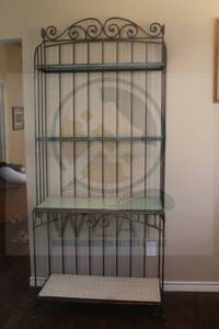 lot 62 image: WROUGHT IRON&nbsp WHITE WICKER GLASS SHELVES 4-TIER BAKERS RACK , 3FT&nbsp W X 15D X 7FT TALL  SEE PICS&nbsp
