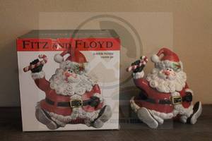 lot 65 image: FITZ AND FLOYD YULETIDE HOLIDAY SANTA CLAUS COOKIE JAR IN ORIGINAL BOX&nbsp