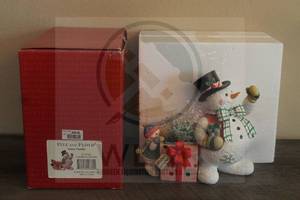 lot 68 image: 2005 FITZ AND FLOYD SNOW FAMILY 619106 COUNTDOWN CALENDAR IN ORIGINAL BOX&nbsp