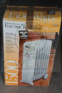 lot 108 image: LAKEWOOD PERMANENTLY SEALED OIL - FILLED ELECTRIC 1500 WATT RADIATOR HEATER , IN ORIGINAL BOX&nbsp