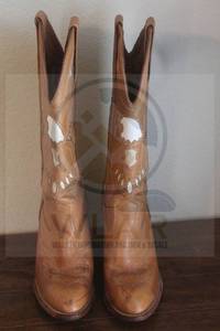 lot 118 image: MISS CAPEZIO WOMENS LEATHER WESTERN BOOTS SIZE 7 12M