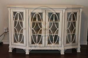 lot 145 image: BASSETT&nbsp FURNITURE MOULTRIE PARK OVAL&nbsp GLASS DOOR CONSOLE&nbsp 6A14-W860&nbsp &nbsp,MADE IN INDONESIA , 5FT&nbsp L X 19 12 X 38 12H&nbsp