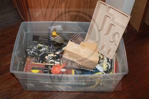 lot 233 image: TOTE OF SILVERWARE KNIVES FORKS AND SPOONS AND MORE SEE PICS TOTE INCLUDED