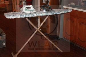 lot 247 image: ROWENTA&nbsp AIRGLIDE&nbsp DZ1700 AND VINTAGE&nbsp 20TH CENTURY GENERAL ELECTRIC IRON WITH&nbsp FOLDAWAY&nbsp IRONING BOARD