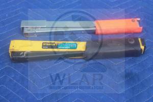 lot 15 image: AAROW HT-30 HEAVY DUTY FASTENER TACKER&nbsp &amp STANLEY HEAVY DUTY PHT150 SHARPSHOOTER&nbsp &nbspTACKER&nbsp