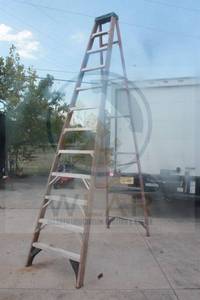 lot 26 image: WERNER 12FT FIBERGLASS LADDER&nbsp