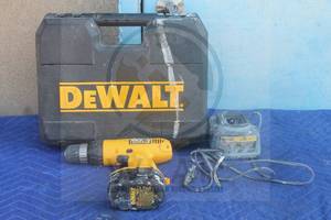 lot 65 image: DEWALT DW954 CLUTCH DRIVER DRILL ,BATTERY CHARGER,CHARGER WITH STORAGE CASE&nbsp