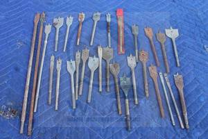 lot 69 image: TOTAL OF 29 ASSORTED BRAND SIZE SPADE DRILL BITS&nbsp