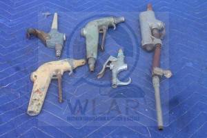 lot 74 image: TOTAL OF 5 ASSORTED BRAND BLOW AIR NOZZLE SANDBLASTING AIR BLOW GUN GAGES&nbsp