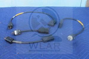 lot 86 image: TOTAL OF 4-&nbsp SOURCE FOUR ELLIPSOIDAL REFLECTOR SPOTLIGHTS&nbsp POWER SUPPLY CORDS  CAN BE USED WITH #&nbsp 83-85  SEE PICS&nbsp