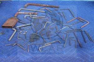 lot 111 image: GENEROUS AMOUNT VARIOUS BRANDSIZE HEX KEYS&nbsp