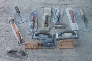 lot 117 image: TOTAL OF 14 ASSORTED COLLECTION OF BRANDSIZE&nbsp FINISHING TROWELS MASONARY TOOLS  SEE PICS&nbsp