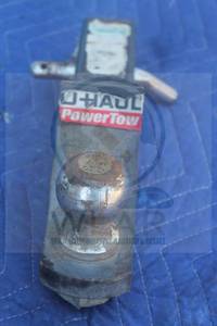 lot 126 image: UHAUL POWER TOW HITCH WITH UHAUL 2 BALL ( 7500LB CAP)&nbsp