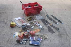 lot 140 image: LOT OF MISC AUTOMOTIVE CAR PART SUPPLIES  SEE PICS&nbsp