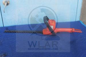 lot 196 image: BLACK &amp DECKER 16 SHRUB &amp HEDGE TRIMMER 8124&nbsp