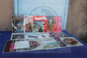 lot 218 image: TOTAL OF 13 VINTAGE CHRISTMAS VINYL RECORD ALBUMS  SEE PICS  JUST IN TIME TO CELEBRATE THE SEASON WITH&nbsp MUSIC, FRIENDS,AND FAMILY&nbsp
