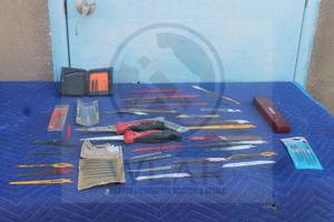lot 4 image: TOTAL OF 3 RASPING JAB KEY HOLE&nbsp SAWS - MILWAUKEE,KOBALT WITH GENEROUS AMOUNT OF ASSORTED BRAND AND SIZE RECIPROCATING SAW BLADES&nbsp