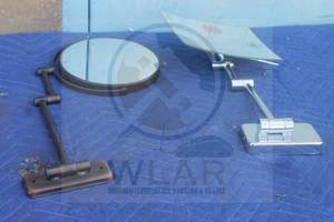 lot 28 image: TOTAL OF&nbsp 2 WALL MOUNT MAGNIFYING GLASS MIRRORS , 8 &amp 9 &nbsp