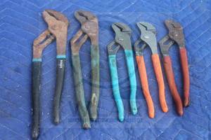 lot 72 image: TOTAL OF 4- ASSORTED BRAND CHANELLOCKS TONGUE GROOVE PLIERS 10 &amp 12&nbsp