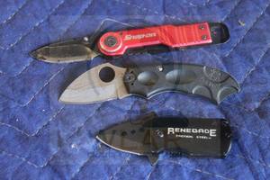 lot 84 image: TOTAL OF 3 ASSORTED BRAND TACTICAL FOLDING KNIVES  SEE PICS&nbsp