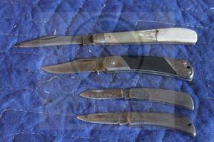 lot 86 image: TOTAL OF 4 ASSORTED BRAND FOLDING POCKET KNIVES  SEE PICS&nbsp