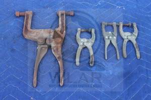 lot 97 image: TOTAL OF 4 VINTAGE WELDING CLAMPS SQUEEZE ACTION TOGGLE CLAMS, 5 &amp 9&nbsp