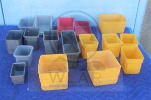 lot 107 image: TOTAL OF 17 ASSORTED BRANDSIZE STORAGE BINS ORGANIZERS  SEE PICS&nbsp