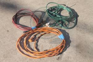 lot 136 image: TOTAL OF 3 EXTENSION CORDS&nbsp