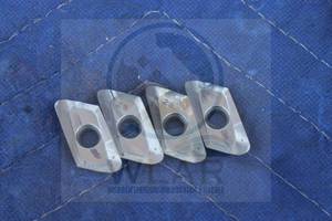 lot 160 image: TOTAL OF 4 CARBIDE INDEXABLE MILLING #28 INSERTS  SEE PICS&nbsp