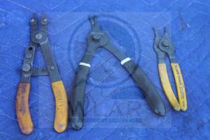 lot 168 image: 3 ASSORTED BRAND AND STYLE TOOLS