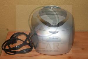 lot 40 image: BROOKSTONE ULTRASONIC JEWELRY CLEANER CD-7830A&nbsp