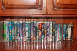 lot 16 image: GENEROUS AMOUNT COLLECTION OF CHILDREN VHS TAPES ( TOTAL OF 26) SEE PICS&nbsp
