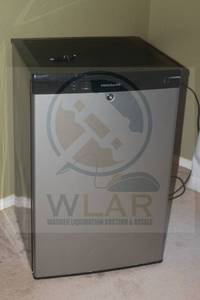 lot 81 image: FRIGIDAIRE LFPH44M41M COMPACT 4.4 CU.FT REFRIGERATOR ( SILVER MIST )WITH KEYS&nbsp