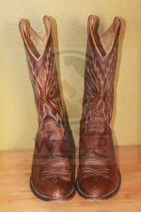 lot 88 image: JUSTIN 1560 WESTERN MEN BOOTS , 17705S043 SIZE 10 12D