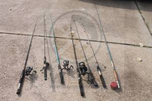 lot 104 image: TOTAL OF 7 ASSORTED BRAND FISHING&nbsp RODS &amp REELS  SEE PICS&nbsp