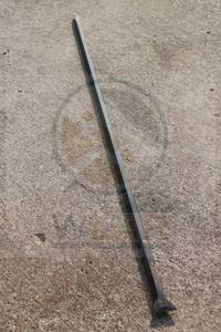 lot 112 image: HEAVY -DUTY STEEL 6FT&nbsp DIGGING, PRYING &amp TAMPING POINTEDCHISEL END BAR&nbsp  SEE PICS&nbsp