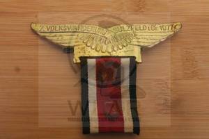 lot 184 image: 1977&nbsp 7TH VOLKSWANDERUNG IN&nbsp SULZFELD GERMAN HIKE MEDAL PIN&nbsp