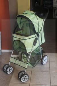 lot 187 image: VIVO FOUR- WHEEL PET STROLLER&nbsp