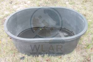 lot 241 image: TUFF STUFF PRODUCTS 40 GALLON SUPER DUTY OVAL STOCK TANK&nbsp