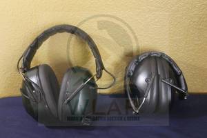 lot 246 image: TOTAL OF 2 FOLDING EARMUFFS HEARING PROTECTORS , ALPINE &amp CALDWELL&nbsp