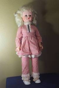 lot 293 image: VINTAGE 1960S&nbsp LARGE&nbsp 31 POLLYANNA&nbsp DOLL , WALT DISNEY&nbsp PRODS BY UNEEDA&nbsp