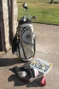 lot 306 image: CALLAWAY&nbsp SOLAIRE STRAP GOLF BAG WITH LOT OF ASSORTED GOLF CLUBS ,BALLS AND GENEROUS AMOUNT OF GOLF CLUB HEAD COVERS  SEE PICS&nbsp